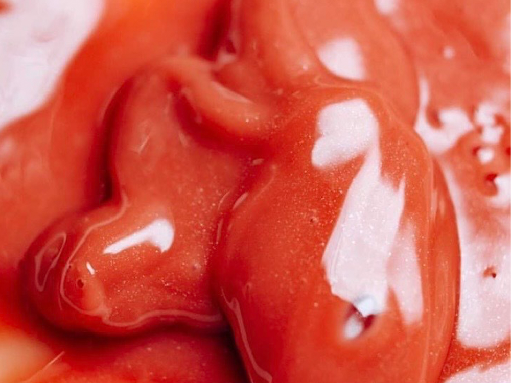 This Face Mask Brightens and Smooths the Skin Overnight