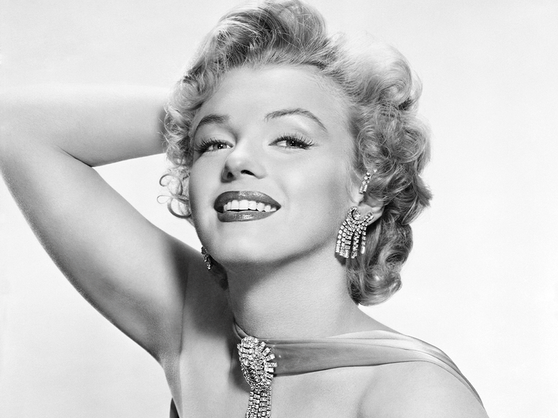 Beauty School: The History of Highlighter