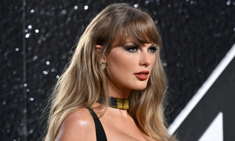 Taylor Swift Reveals She Did Her Own Hair and Makeup for This Iconic Album Cover