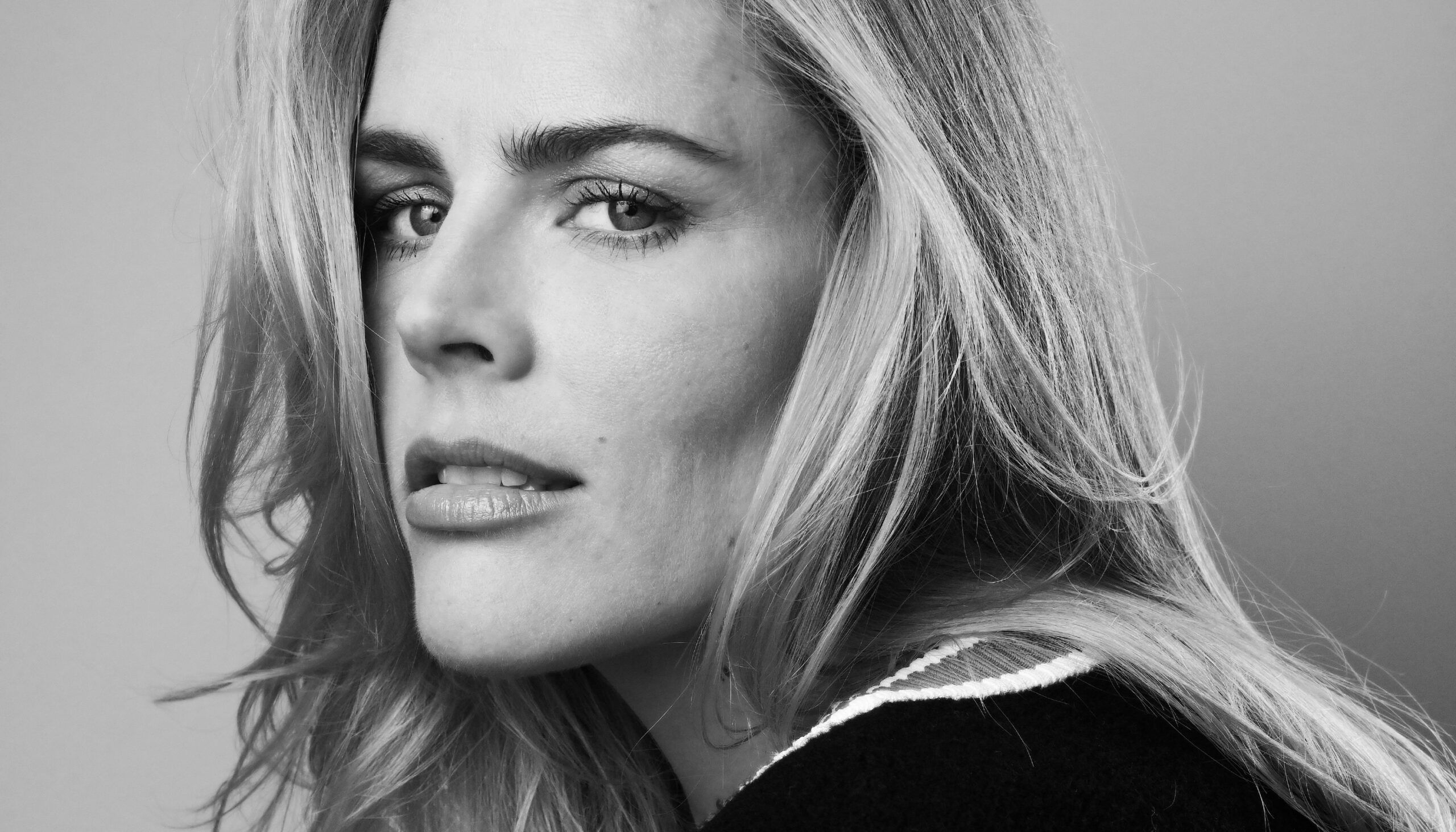 busy-philipps-headshot