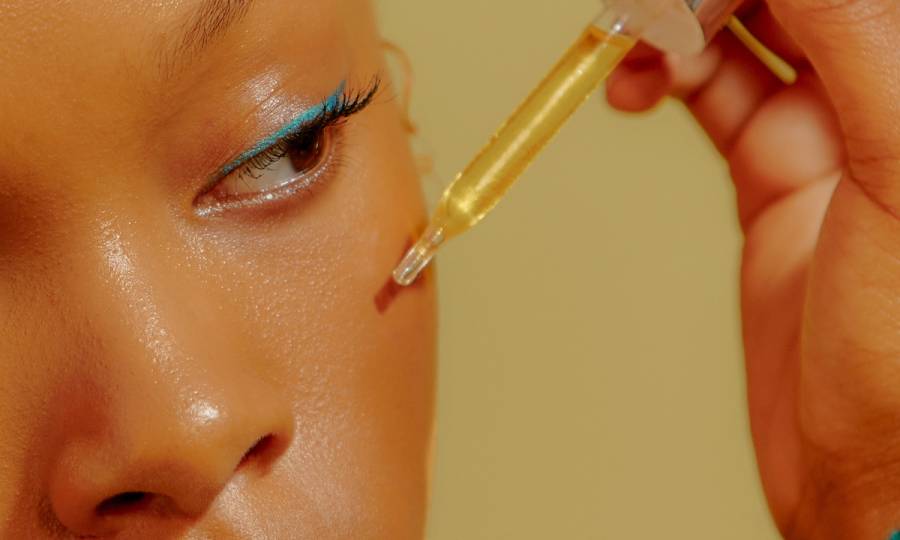 face oil awards box