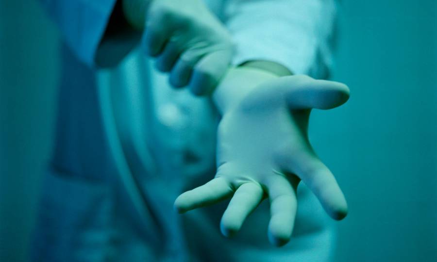untrained surgeons