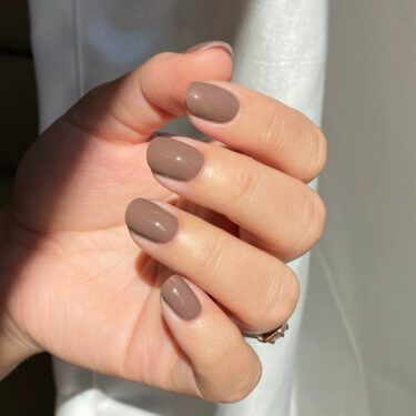taupe nails