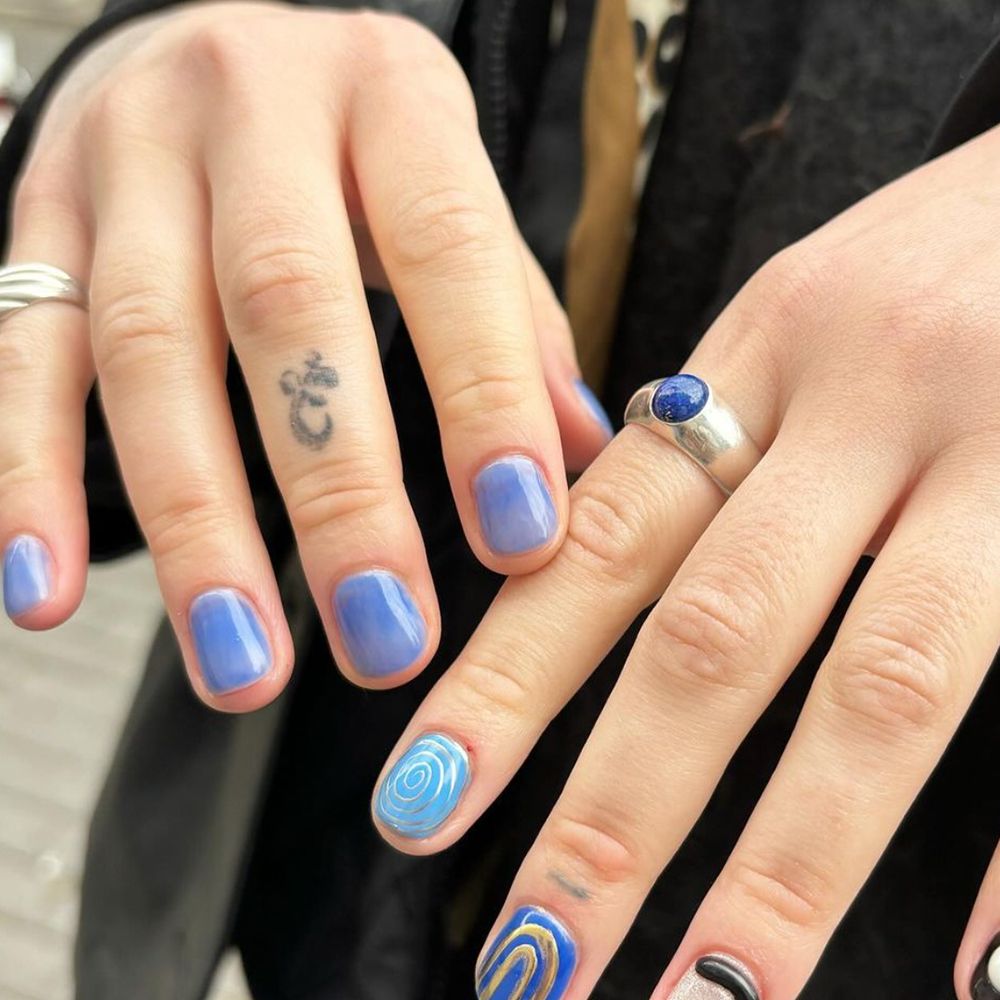 Blue syrup nails