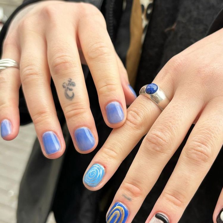 Blue syrup nails