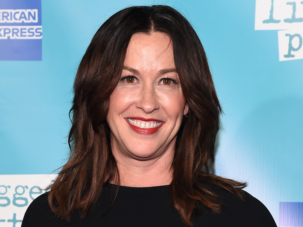 Alanis Morissette Shares Her Best Meditation Tips to Help Calm Anxiety