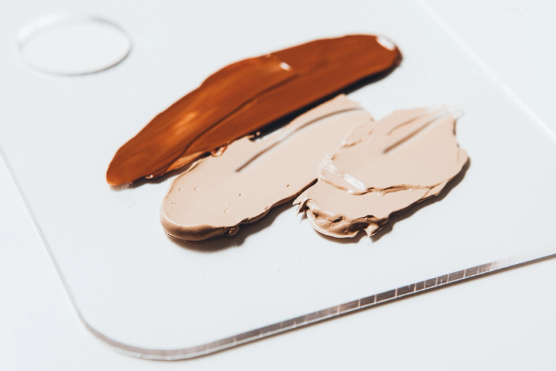 The 15 Best Concealers That Cover Everything, According to Derms + Surgeons