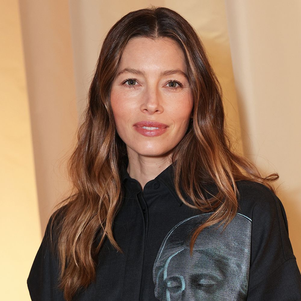 Jessica Biel scattered caramel