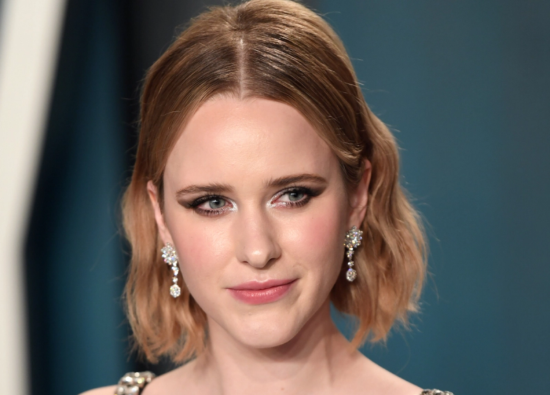 Rachel Brosnahan Relies on This Concealer When She Doesn’t Get Enough Sleep