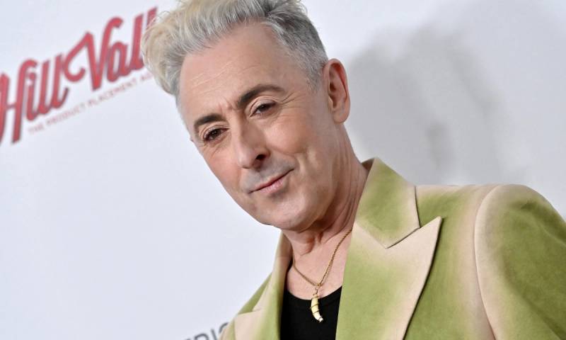 Alan Cumming makeup