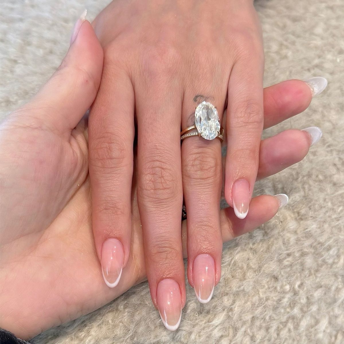 Hailey Bieber's micro french manicure for the 2025 vanity fair oscar party