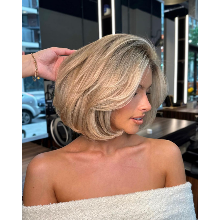 Supermodel volume bob