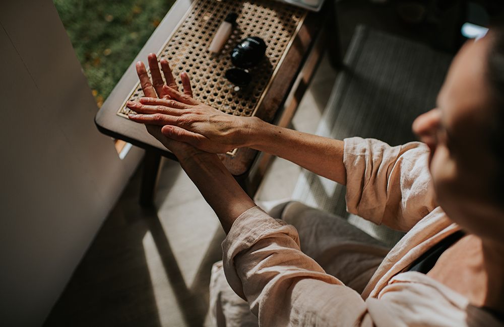 Retro Makeup, Big Hair and More: Here’s What Pinterest Predicts to Trend Big in 2024