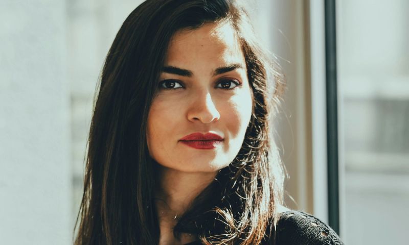 middle age woman with red lipstick