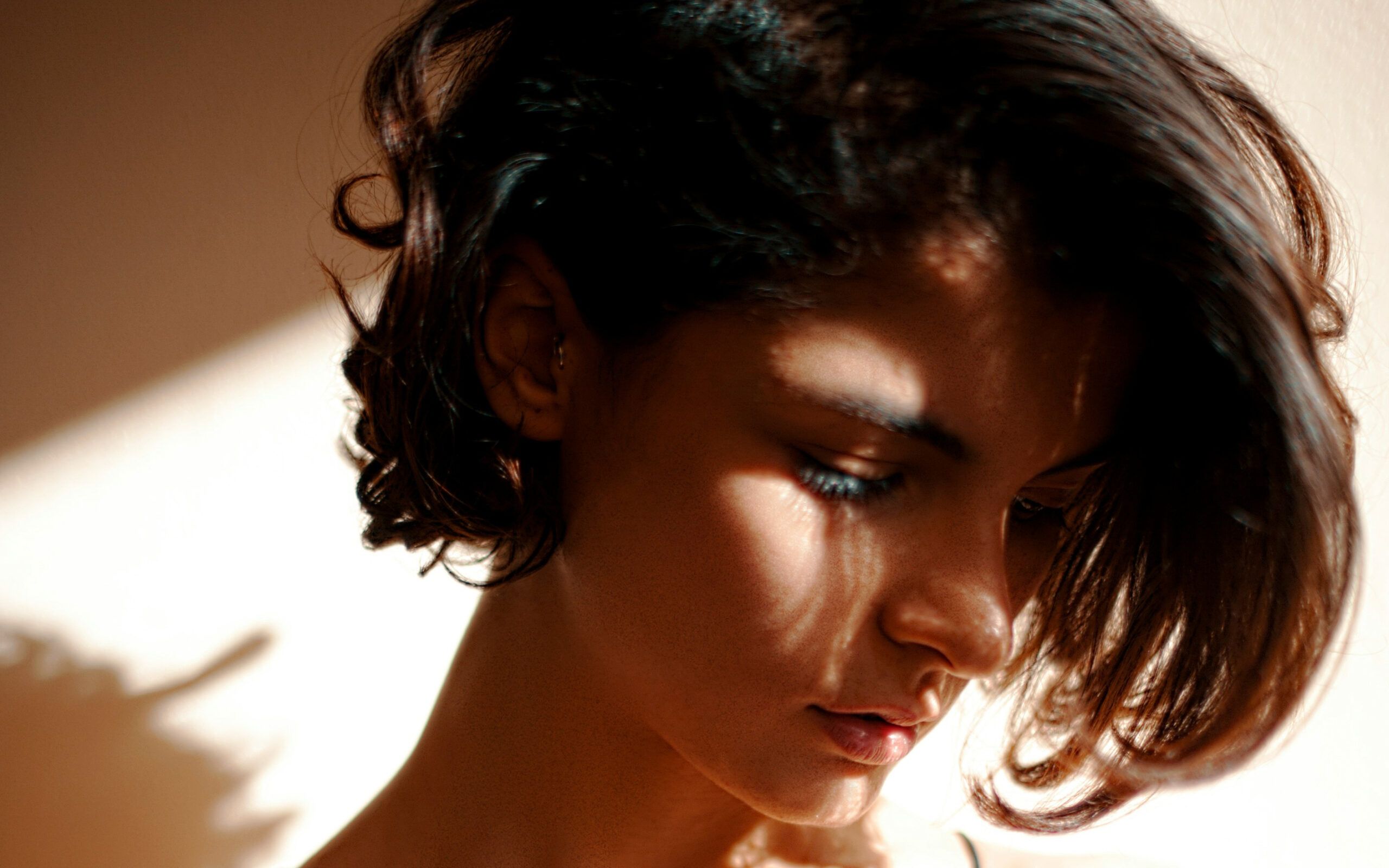 woman with short brown hair