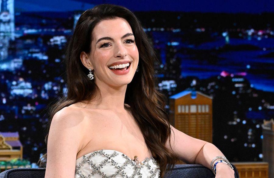 The Leave-in Conditioner Behind Anne Hathaway’s Silky-Soft Hair