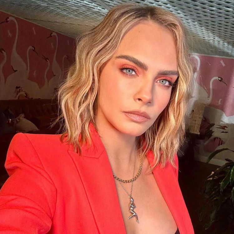 cara-delevingne-bob-hair