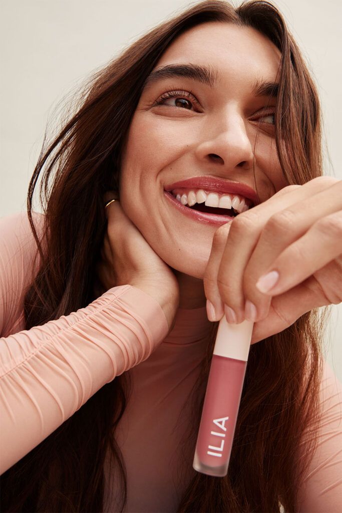 ilia overglaze lip gloss model