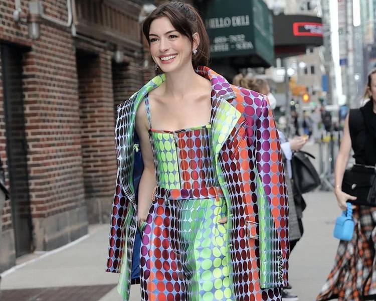 Anne Hathaway