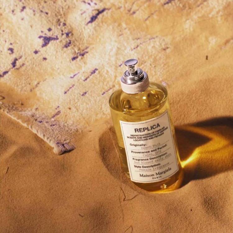 Maison Margiela REPLICA Beach Walk ($165)