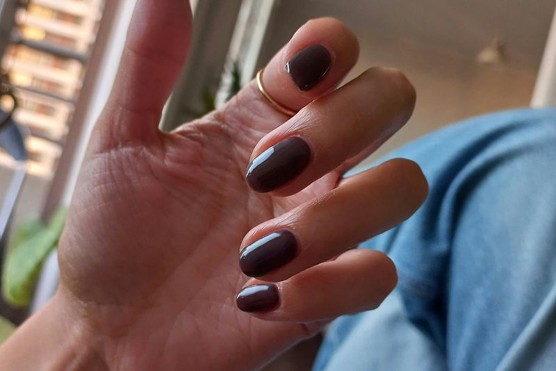 brown nails
