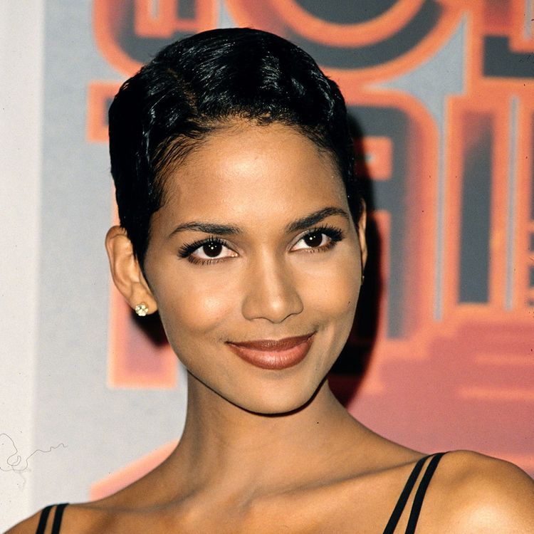 halle berry pixie cut