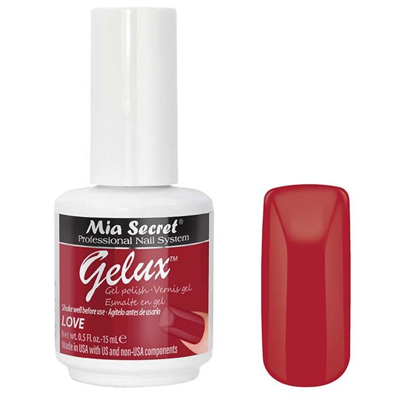 Heidi Klum's red manicure