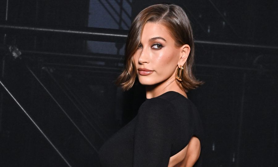 Hailey Bieber bronzer
