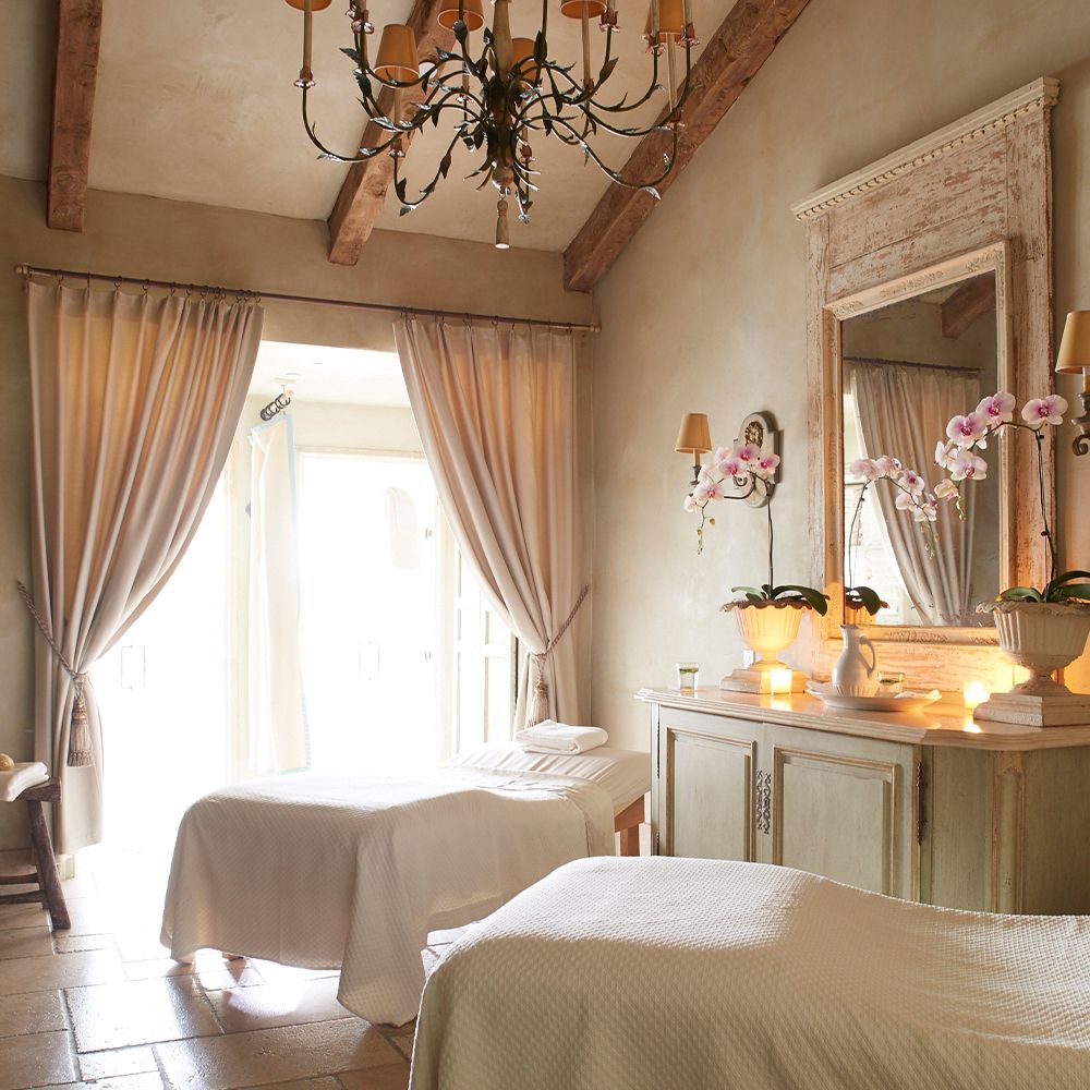 Cal-a-Vie Health Spa 