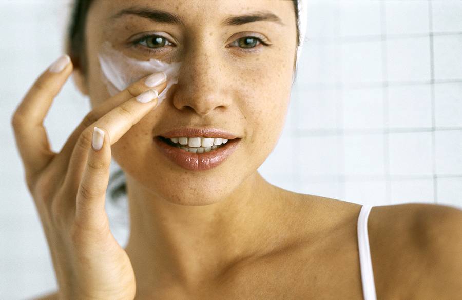 A Shopper in Her 50s Swapped Out Her La Mer Moisturizer for This $68 Cream