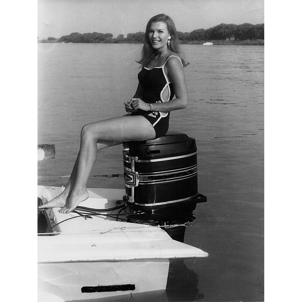 '69 - Sunbathing Siren