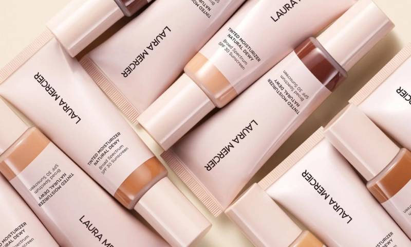 Laura Mercier