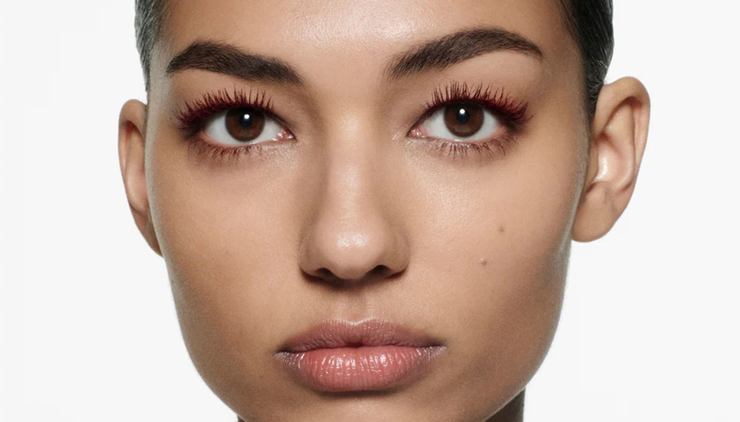 Victoria Beckham burgundy mascara