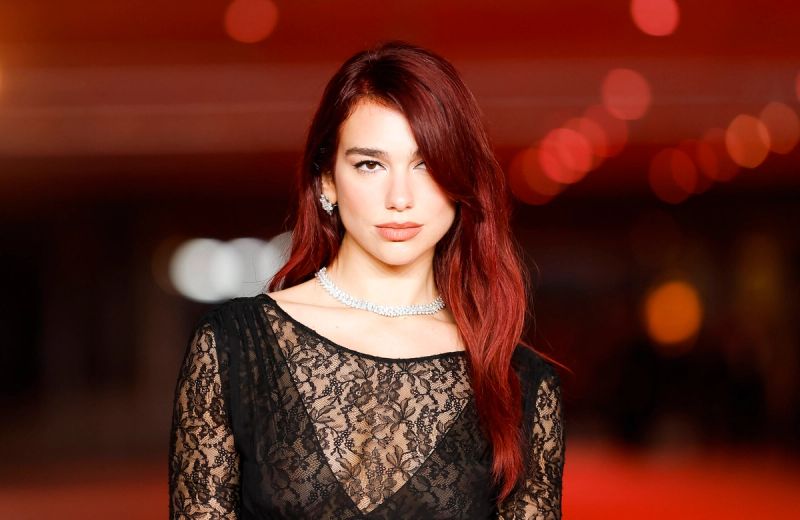 The Mob Wife Aesthetic: The First Makeup Trend of 2024 Has Arrived