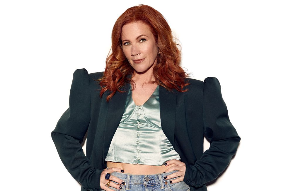 Elisa Donovan on Self-Care, Surviving a Very Serious Eating Disorder and Her Love for Jason Priestley