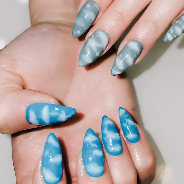 Acid-Washed Cloud Nails