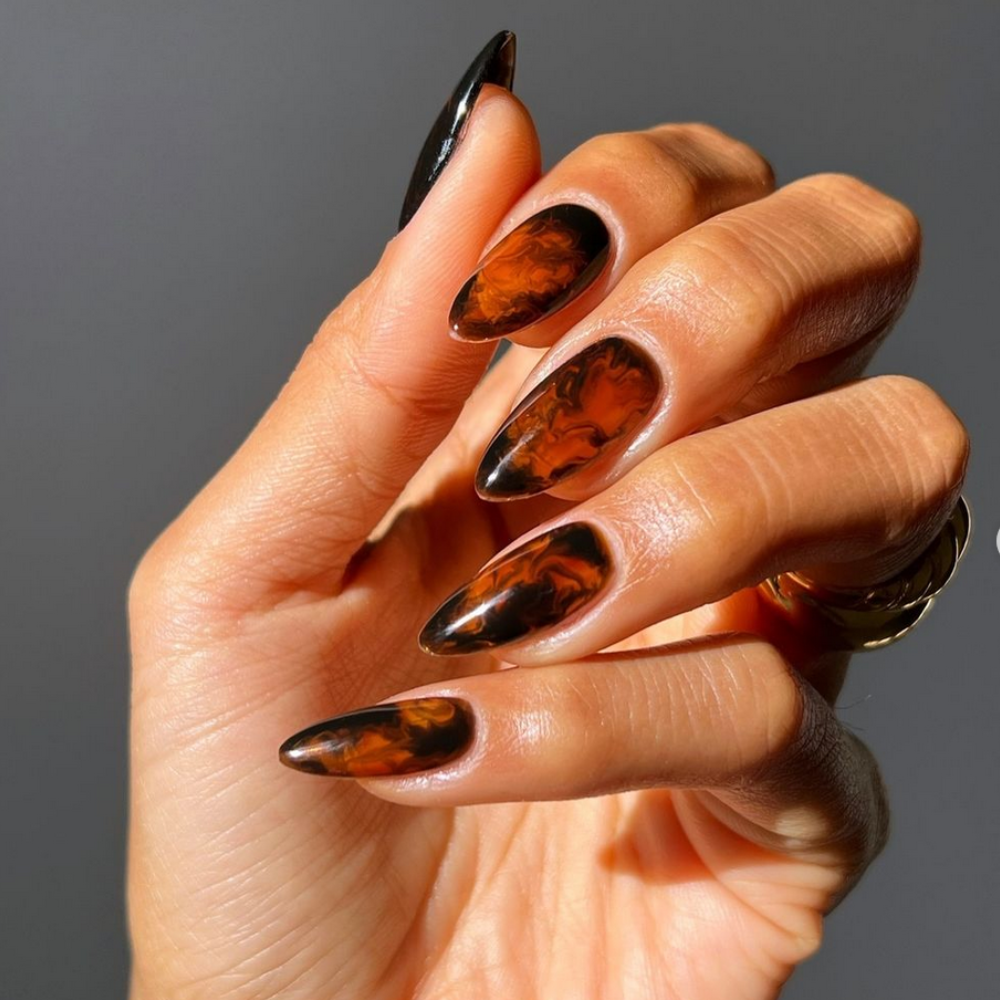 burnt sugar nails by @overglowedit