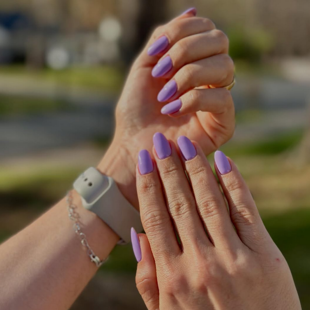 Brazilian Manicure by IG: @kassiacostanails