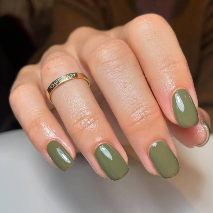 Muted Olive Oil Nails