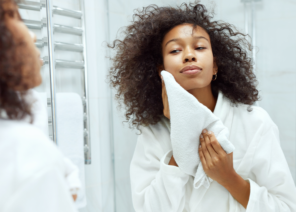 The Retinol Rulebook: Derms Share Their Top Tips for Using the Ingredient