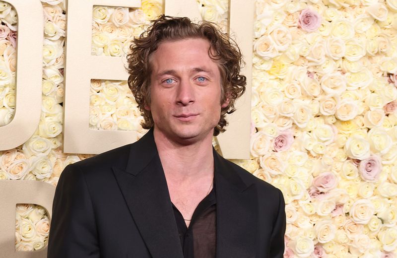 Jeremy Allen White Had His Hair Pulled to Get His Golden Globes Look