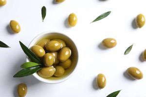 Hydroxytyrosol from olive extract may help prevent age-related disease, study finds