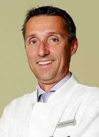 Dr Axel Hauschild, MD, PhD