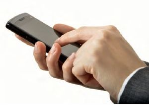 Using Smartphones to Access Medical Reference Information