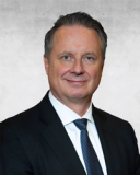 Andrew M. Evens, DO, MSc, FACP, is the deputy director of clinical services and chief physician officer at Rutgers Cancer Institute and Jack & Sheryl Morris Cancer Center. He is also senior vice president and chief medical officer at RWJBarnabas Health Medical Group Oncology Services, and associate vice chancellor for Clinical Innovation and Data Analytics at Rutgers Biomedical and Health Sciences.