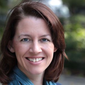 Hope, Healing and the 12-Hour Shift: Talking With Oncology Nurse Theresa Brown