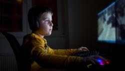 Poll: Just half of parents recognize screen time impact on children’s eye health