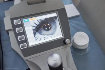 However, ultra-widefield imaging scanning laser ophthalmoscopy facilitates noninvasive monitoring of pathologies in the retina and optic nerve