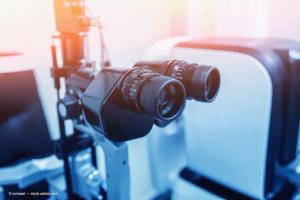 A portable solution for high-definition slit lamp imaging