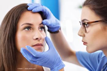 Eye patient check up